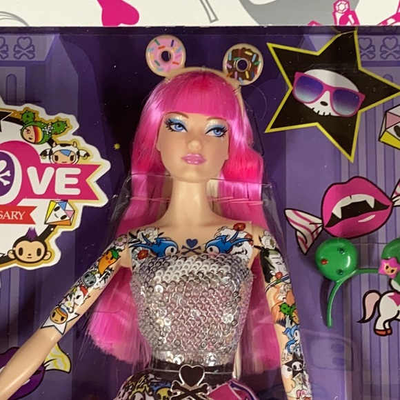 NRFB OBO Collectible Barbie Tokidoki Pink - Picture 2 of 15